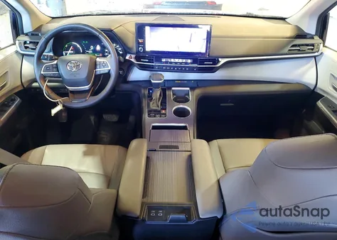 2025 Toyota Sienna Xle 8-Passenger z USA, uszkodzony, nr VIN 5TDYRKEC5SS229636